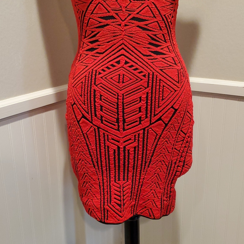 Like New RVN Stretch Knit Body Con Dress - Picture 3 of 12